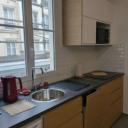 Charming - Famous Marais Neighborhood Apartament *