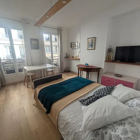 Charming - Famous Marais Neighborhood Apartament *